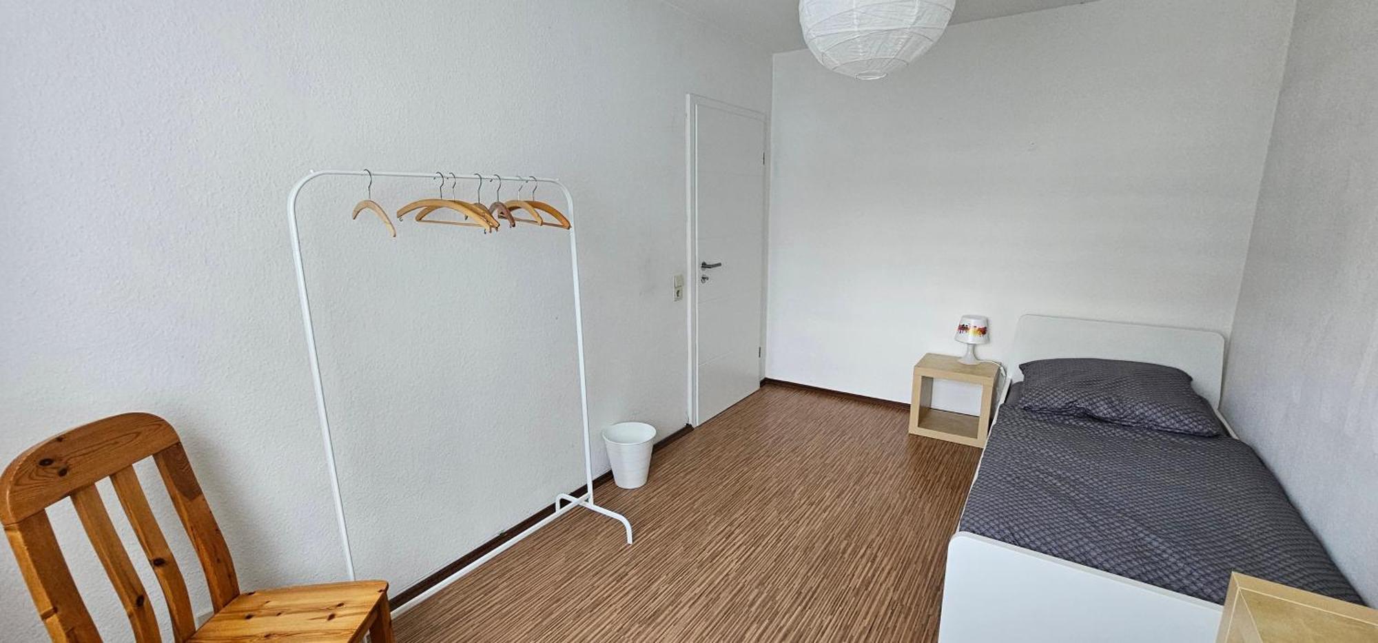 Schoene Zimmer Am Langenselbolder Dreieck A 45 A 66 Neuberg Exterior photo